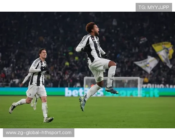 尤文麦肯尼巧妙挑射命中