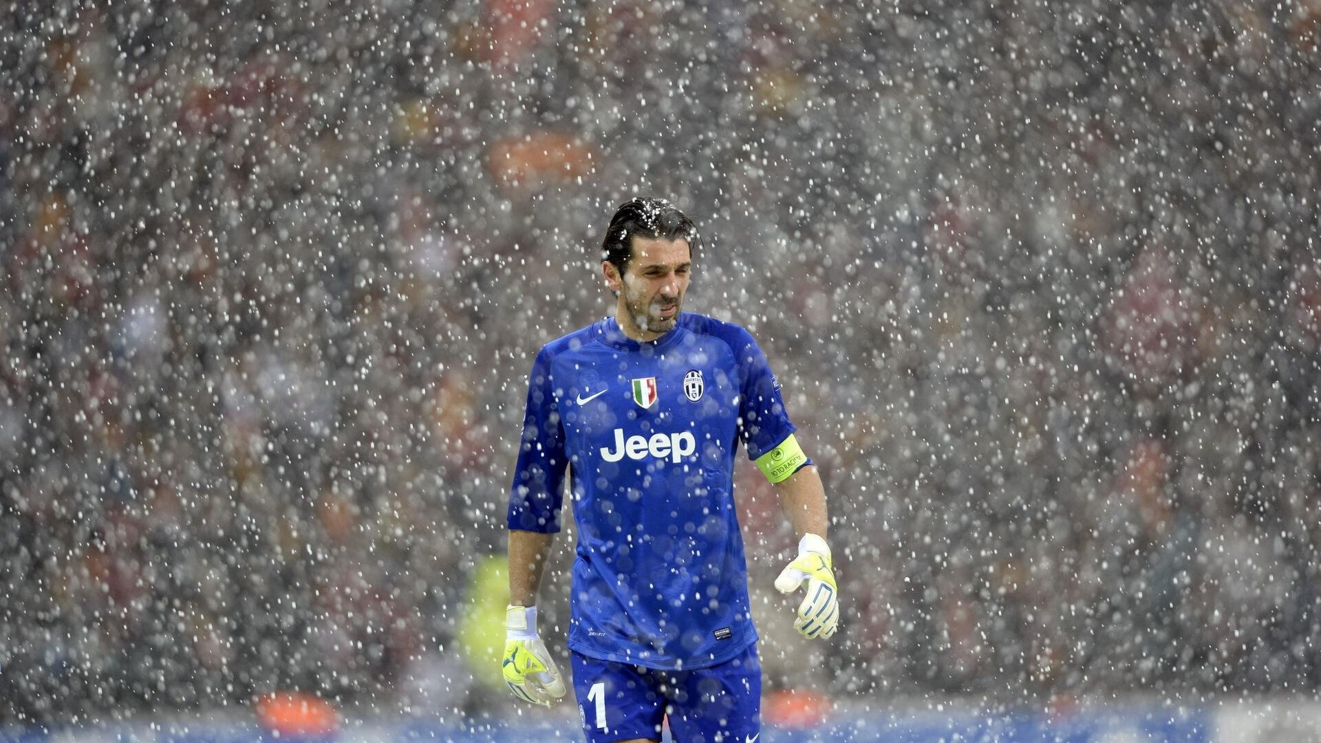 从巴萨低谷到金球巅峰，登贝莱的心路历程，巴萨买登贝莱花了多少钱